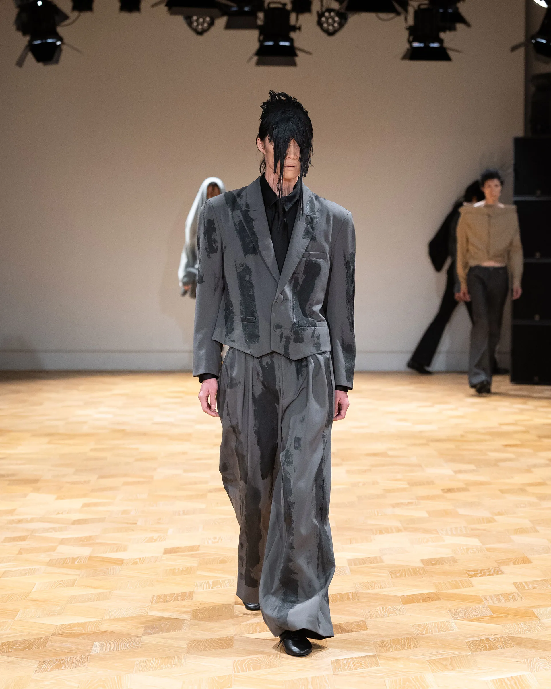 ORIMI Spring/Summer 2025 “DISARM” collection look 15
